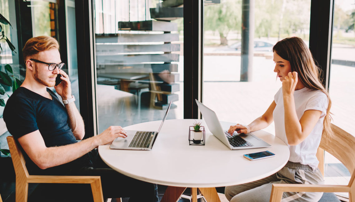 ¿Las empresas perjudican a la sociedad por complacer a los clientes?