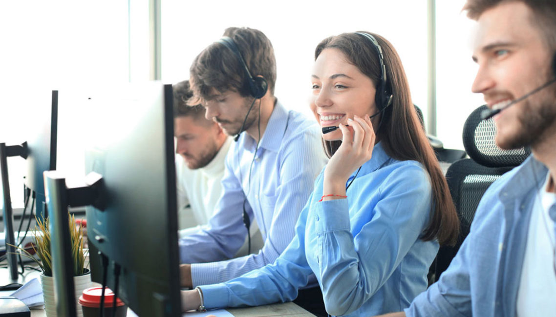 5 tipos de escucha de clientes que harán que los entiendas en profundidad