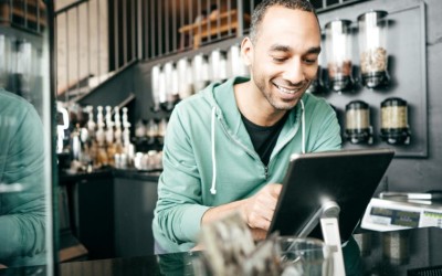 Cómo mejorar la CX en el sector retail con chatbots eficientes | Tendencias