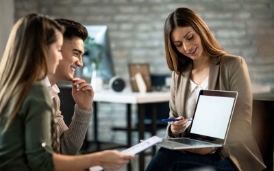 Cómo conseguir el equilibrio adecuado entre la digitalización y el toque humano | Opinión