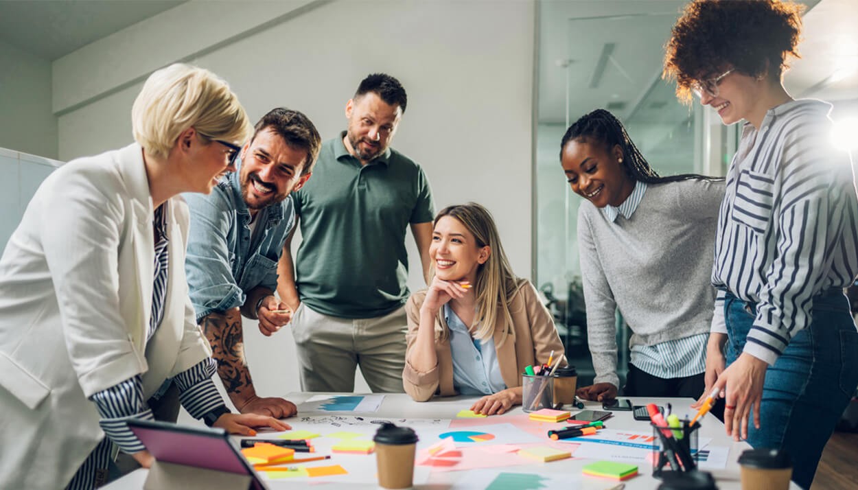 Cómo una estrategia de CX centrada en las personas impulsa la retención de clientes | Estrategia